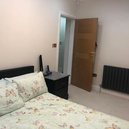 Bed & Breakfast Lyndon Solihull