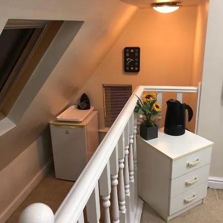 Bed & Breakfast Lyndon Solihull